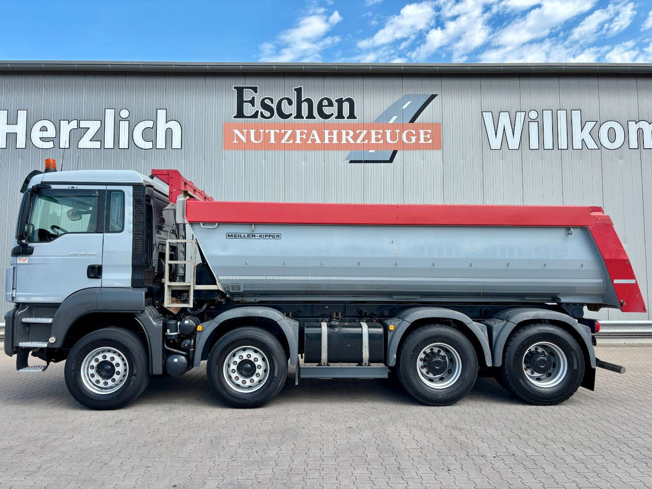 MAN TGS 35.420 8x4 BL | MEILLER*Rollplane*Navi*Klima - Camion benne: photos 3 MAN TGS 35.420 8x4 BL | MEILLER*Rollplane*Navi*Klima - Camion benne: photos 3