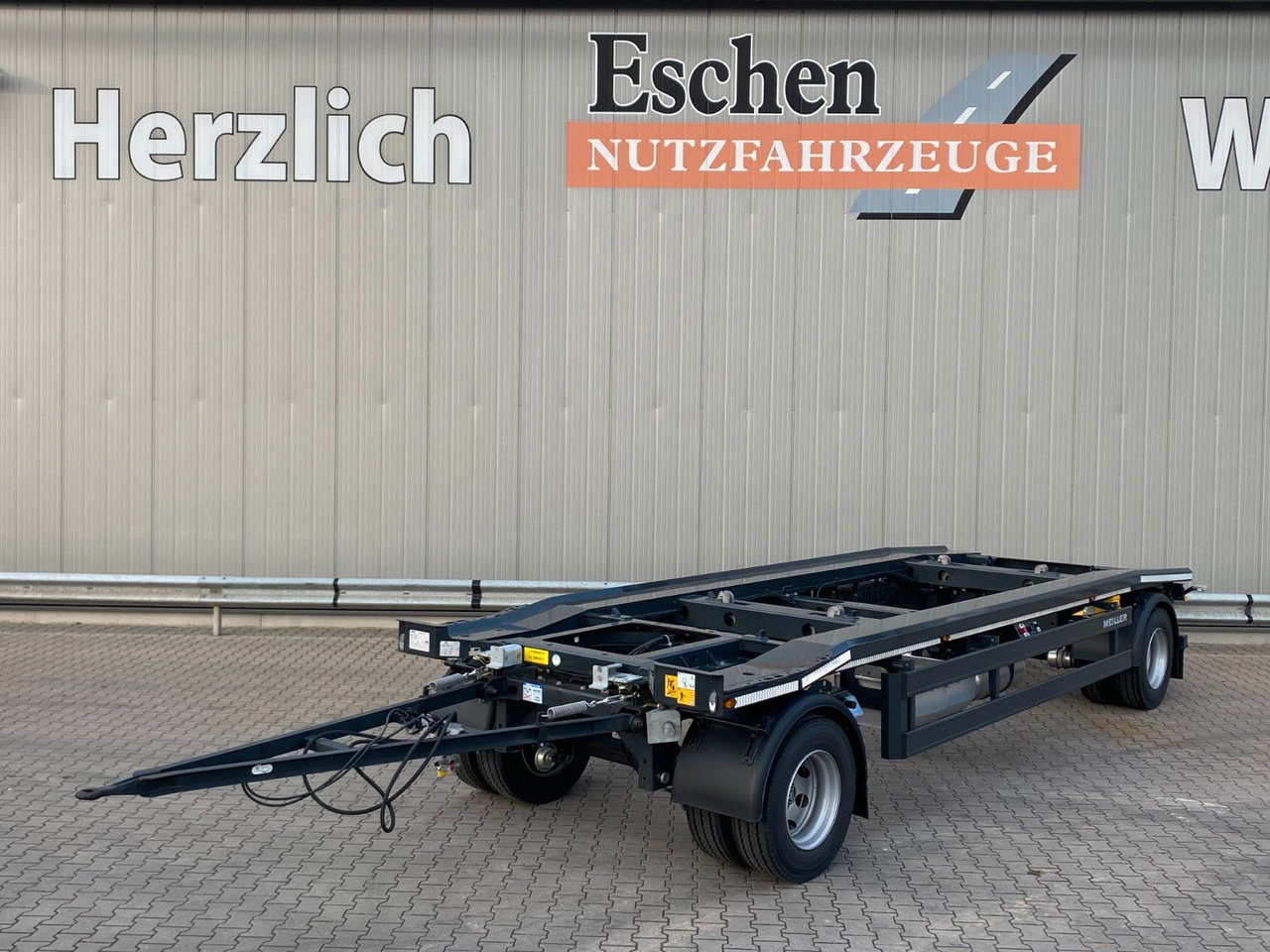 Meiller MG 18 ZO 5,4 NEU*Rückfahrkamera*Werkzeugkasten Meiller MG 18 ZO 5,4 NEU*Werkzeugkasten Abrollcontainer - Remorque ampliroll/ Multibenne: photos 1 Meiller MG 18 ZO 5,4 NEU*Rückfahrkamera*Werkzeugkasten Meiller MG 18 ZO 5,4 NEU*Werkzeugkasten Abrollcontainer - Remorque ampliroll/ Multibenne: photos 1