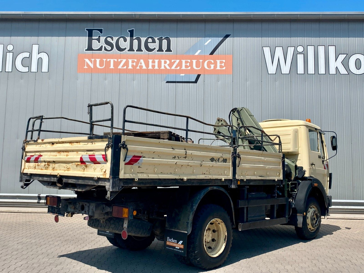 Mercedes-Benz 1017 4x4 Allrad Pritsche | HIAB 060-2 Kran*36TKM - Camion plateau, Camion grue: photos 5 Mercedes-Benz 1017 4x4 Allrad Pritsche | HIAB 060-2 Kran*36TKM - Camion plateau, Camion grue: photos 5