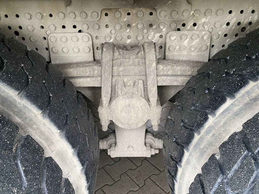 Mercedes-Benz 3540 8x4 Arocs / 9 m³ Intermix-Aufbau - Camion malaxeur: photos 2 Mercedes-Benz 3540 8x4 Arocs / 9 m³ Intermix-Aufbau - Camion malaxeur: photos 2