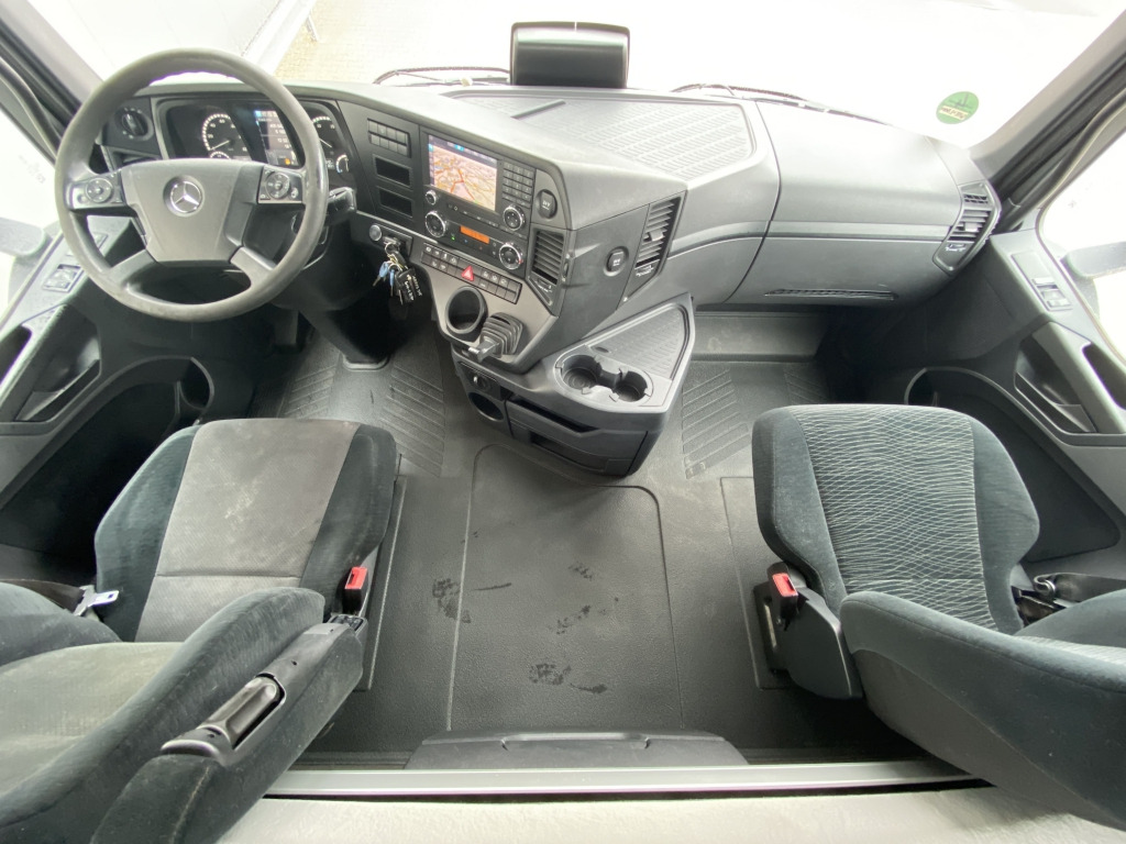 Crédit-bail de Mercedes-Benz 2663 LS Arocs 6x4 Mercedes-Benz 2663 LS Arocs 6x4: photos 15