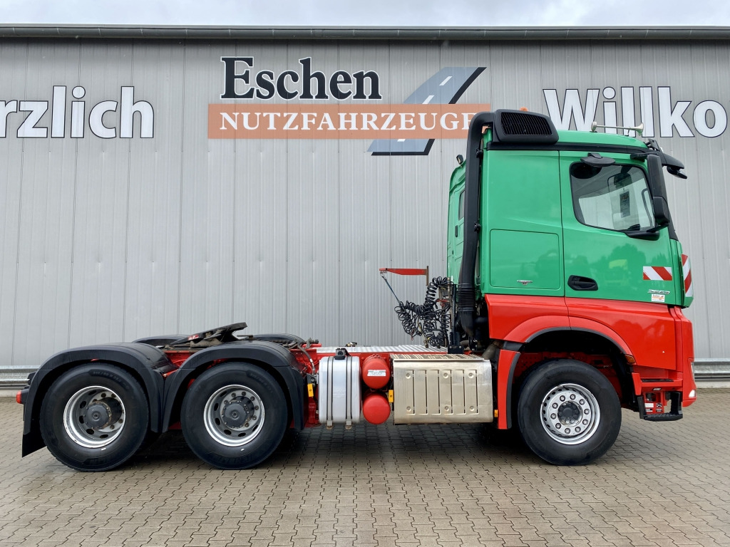 Crédit-bail de Mercedes-Benz 2663 LS Arocs 6x4 Mercedes-Benz 2663 LS Arocs 6x4: photos 6