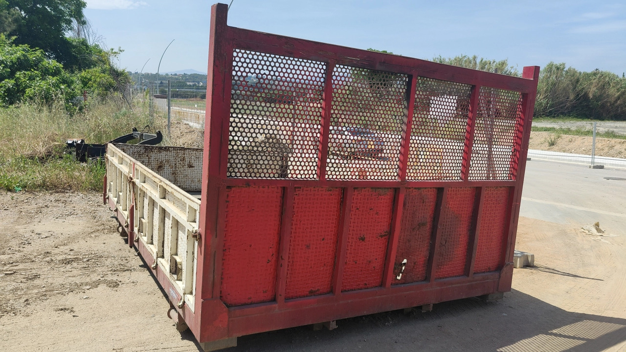 Caja quita y pon 4100x600x2520 MM - Carrosserie plateau: photos 3 Caja quita y pon 4100x600x2520 MM - Carrosserie plateau: photos 3