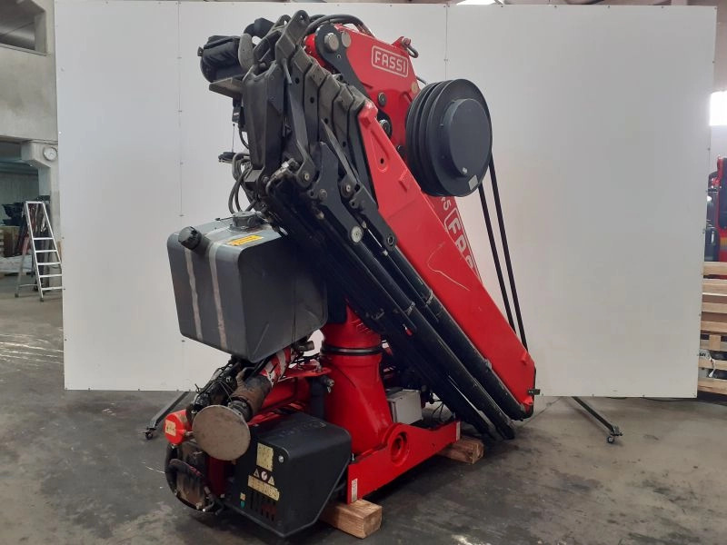 Grúa Fassi F245A.2.26 E-Dynamic - Grue auxiliaire pour Camion: photos 2 Grúa Fassi F245A.2.26 E-Dynamic - Grue auxiliaire pour Camion: photos 2