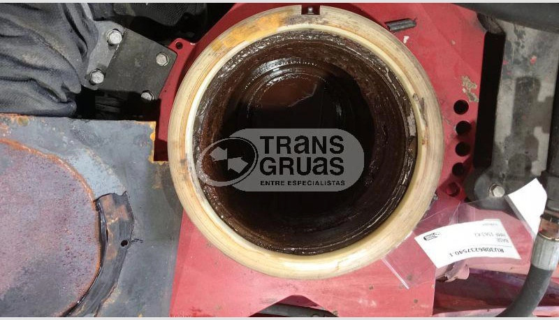 Grúa HMF 1563 K2 solo para recambios - Grue auxiliaire pour Camion: photos 5 Grúa HMF 1563 K2 solo para recambios - Grue auxiliaire pour Camion: photos 5