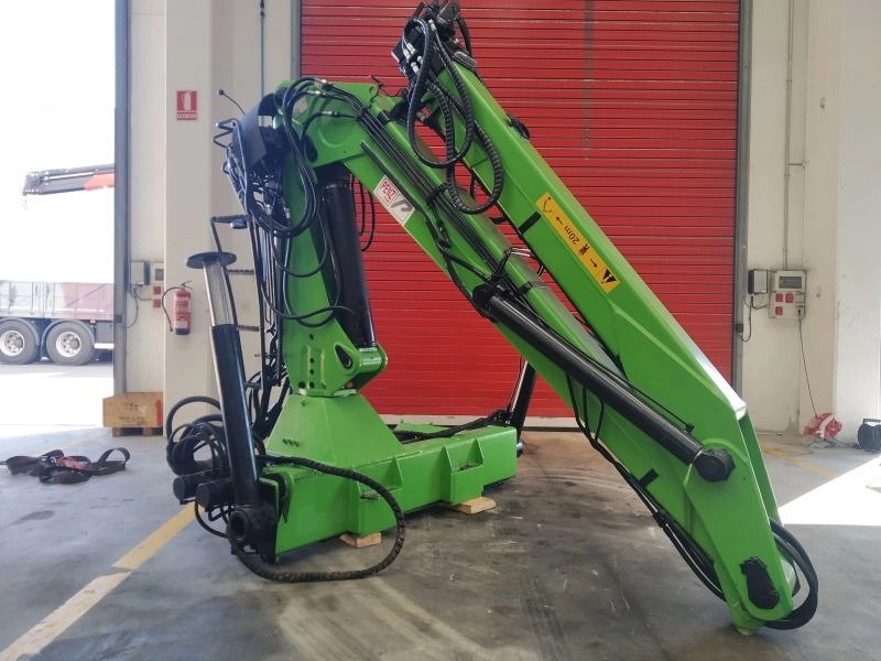 Grúa PENZ 16000 HL - Grue auxiliaire pour Camion: photos 4 Grúa PENZ 16000 HL - Grue auxiliaire pour Camion: photos 4