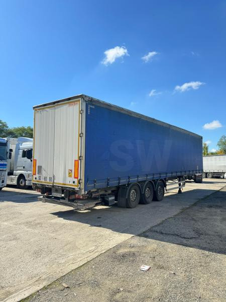 Fruehauf - Semi-remorque rideaux coulissants: photos 4 Fruehauf - Semi-remorque rideaux coulissants: photos 4