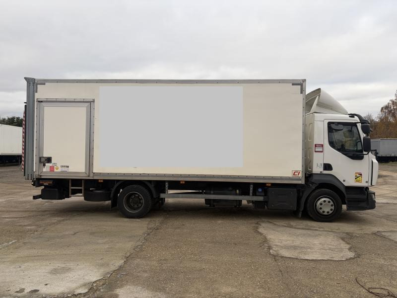 Renault D-Series 240.12 - Camion fourgon: photos 4 Renault D-Series 240.12 - Camion fourgon: photos 4