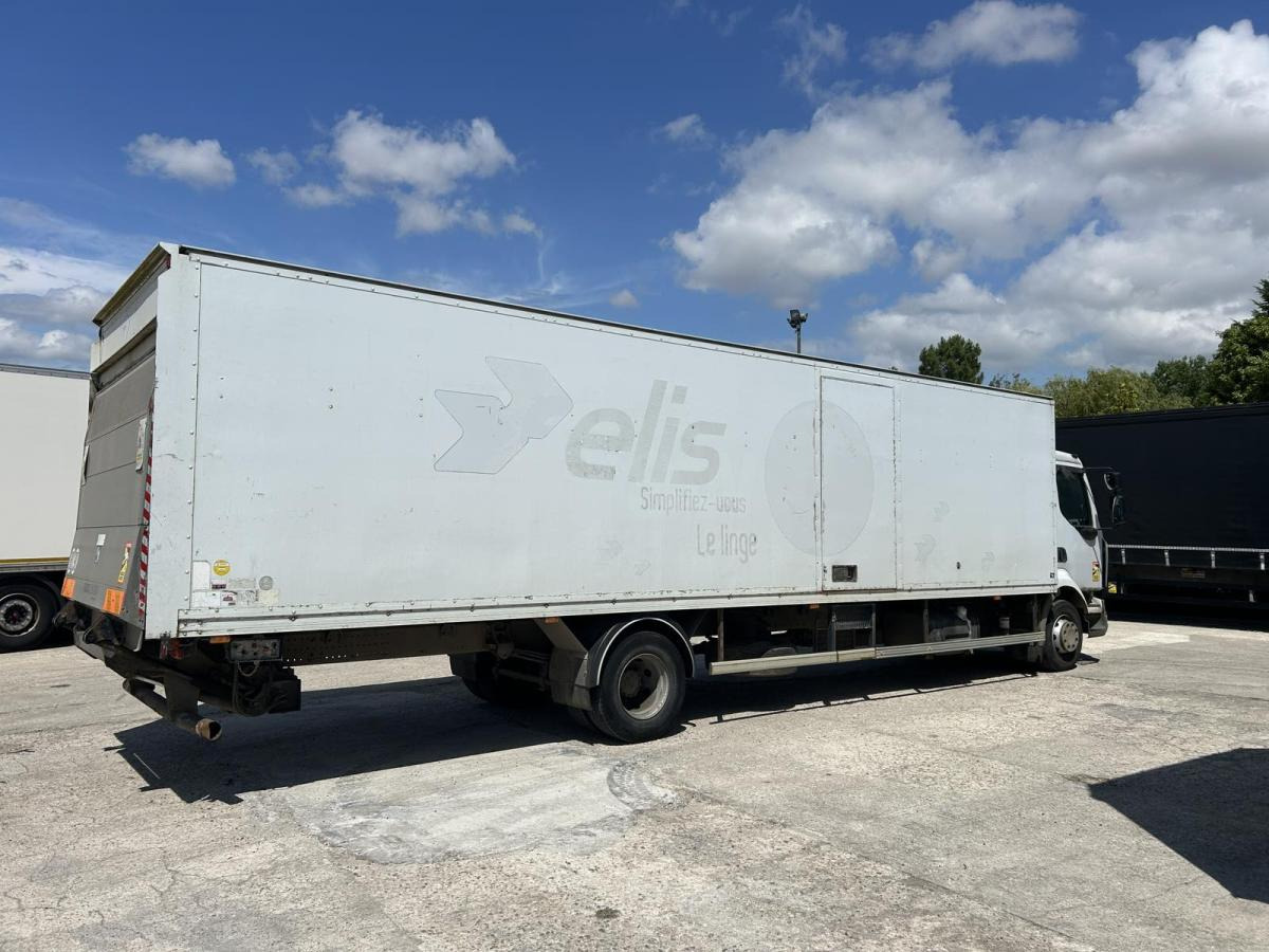 Renault Midlum 180 - Camion fourgon: photos 3 Renault Midlum 180 - Camion fourgon: photos 3