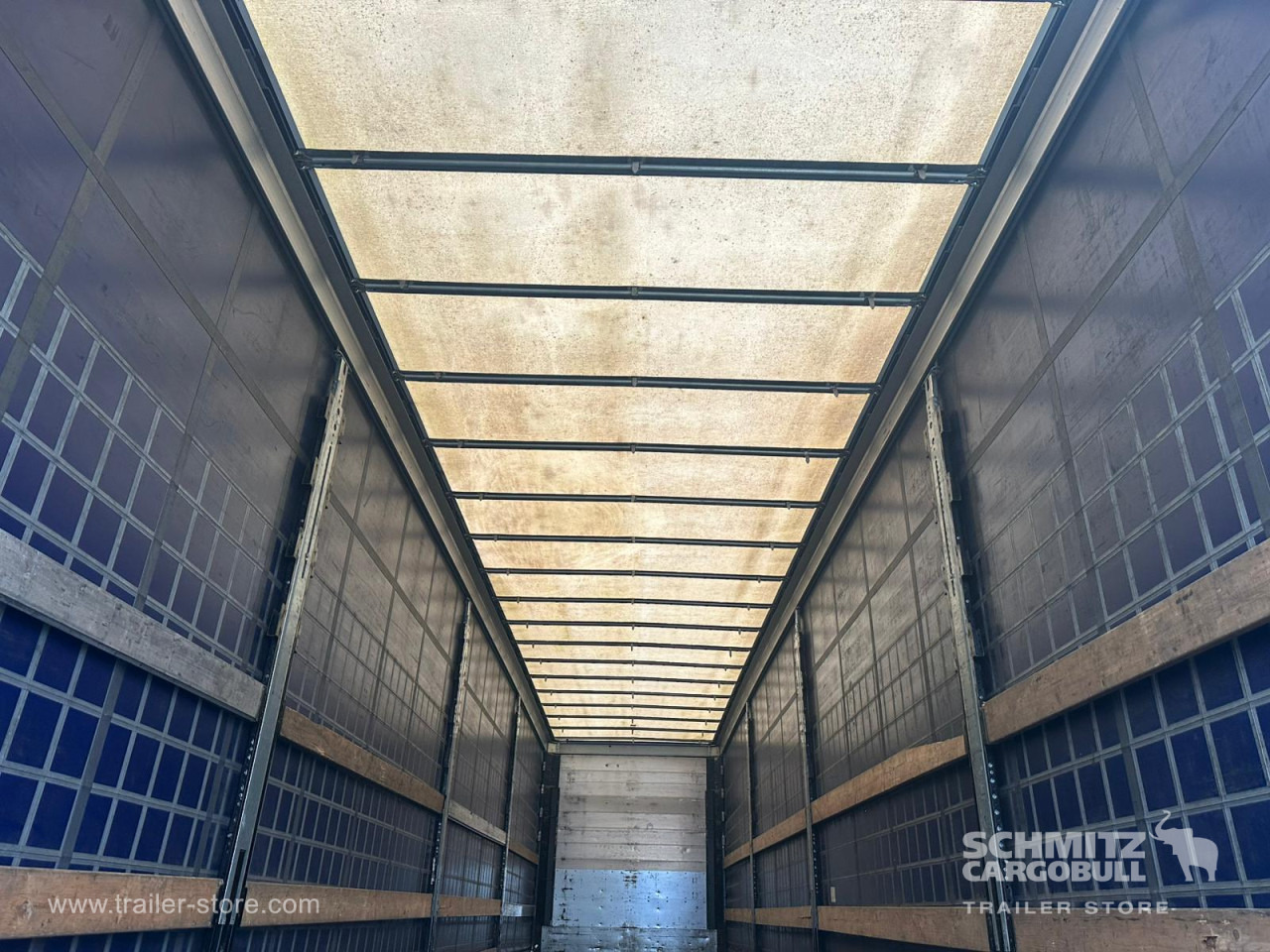 SCHMITZ Curtainsider Mega - Semi-remorque rideaux coulissants: photos 5 SCHMITZ Curtainsider Mega - Semi-remorque rideaux coulissants: photos 5