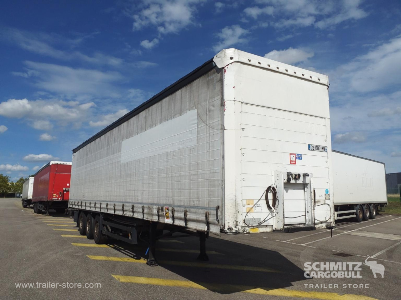 SCHMITZ Curtainsider Standard - Semi-remorque rideaux coulissants: photos 1 SCHMITZ Curtainsider Standard - Semi-remorque rideaux coulissants: photos 1