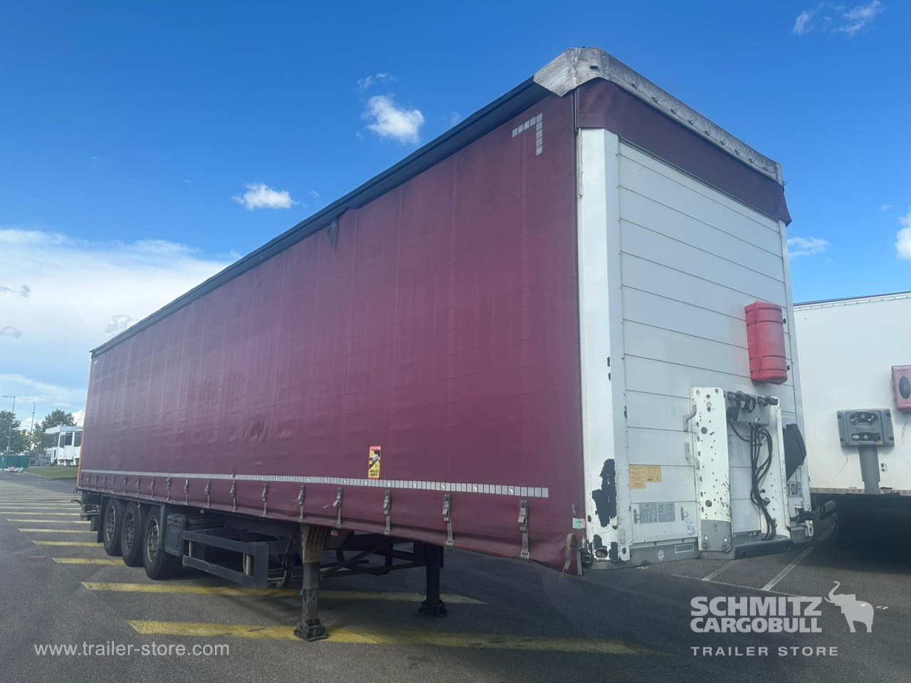 SCHMITZ Curtainsider Standard Taillift - Semi-remorque rideaux coulissants: photos 1 SCHMITZ Curtainsider Standard Taillift - Semi-remorque rideaux coulissants: photos 1