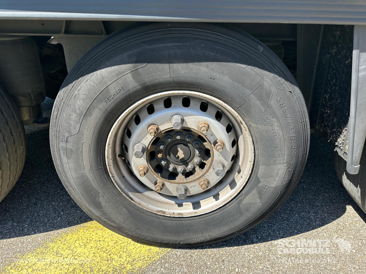 SCHMITZ Reefer Multitemp Double deck Taillift - Semi-remorque isothermique: photos 5 SCHMITZ Reefer Multitemp Double deck Taillift - Semi-remorque isothermique: photos 5