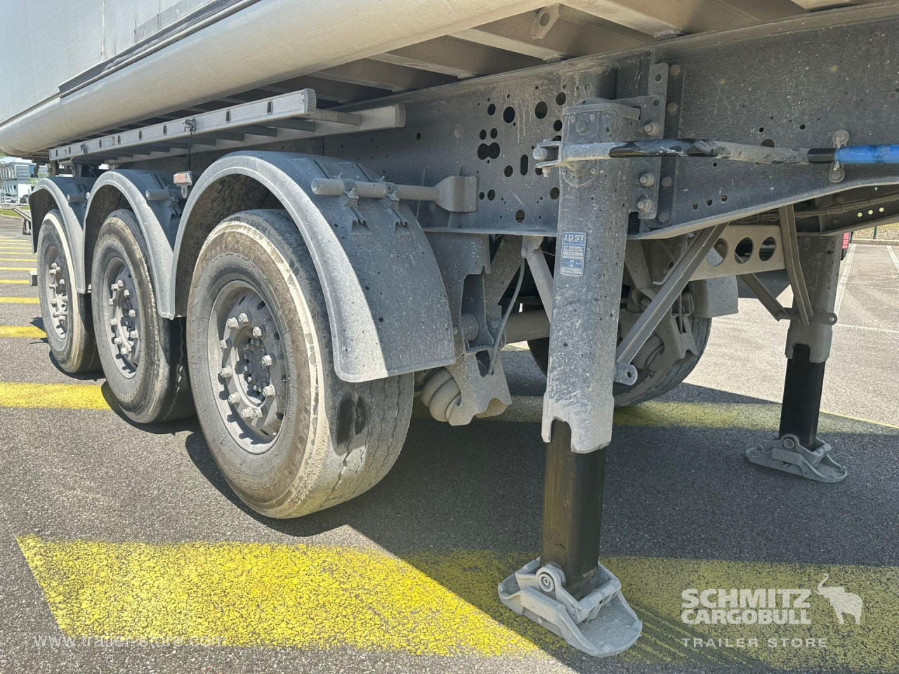 SCHMITZ Tipper Alu-square sided body 27m³ - Semi-remorque benne: photos 2 SCHMITZ Tipper Alu-square sided body 27m³ - Semi-remorque benne: photos 2