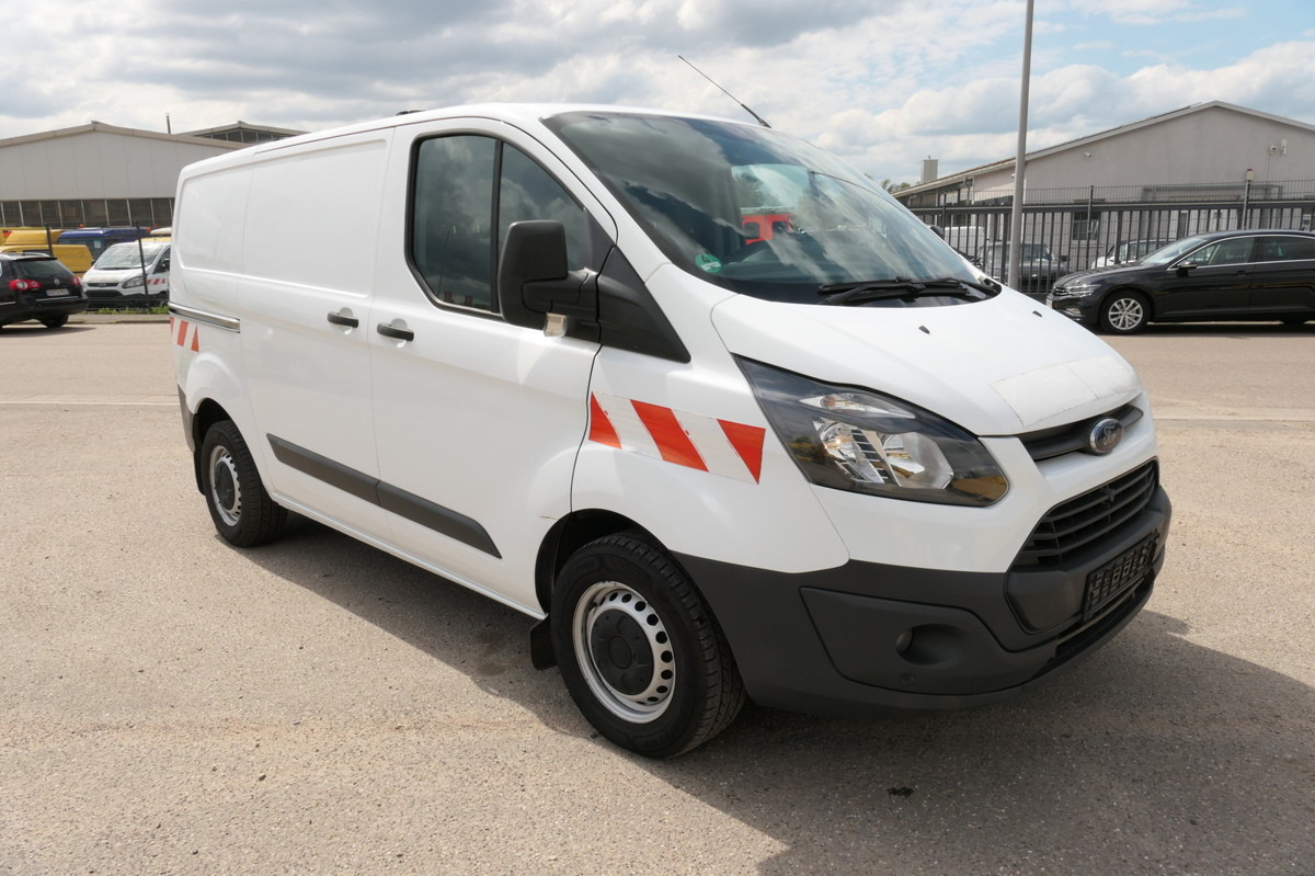 FORD Transit Custom 290 2.0 TDCi - Fourgonnette: photos 3 FORD Transit Custom 290 2.0 TDCi - Fourgonnette: photos 3