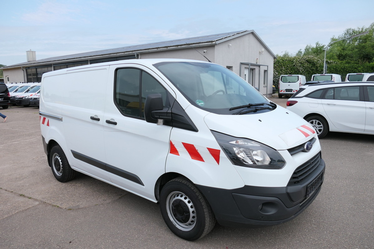 FORD Transit Custom 290 2.0 TDCi KLIMA WERKSTATTEINBA - Fourgonnette: photos 2 FORD Transit Custom 290 2.0 TDCi KLIMA WERKSTATTEINBA - Fourgonnette: photos 2