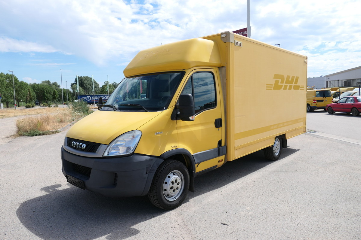 IVECO Daily 35 S11 C30C AUTOMATIK KAMERA Regale LUFT - Fourgon grand volume: photos 2 IVECO Daily 35 S11 C30C AUTOMATIK KAMERA Regale LUFT - Fourgon grand volume: photos 2