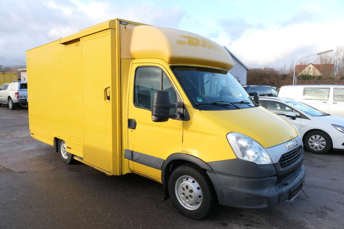 IVECO Daily 35 S11 C30C AUTOMATIK KAMERA Regale LUFT D - Fourgon grand volume: photos 2 IVECO Daily 35 S11 C30C AUTOMATIK KAMERA Regale LUFT D - Fourgon grand volume: photos 2