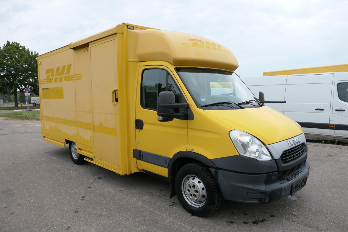 IVECO Daily 35 S11 C30C AUTOMATIK KAMERA Regale LUFT D - Fourgon grand volume: photos 2 IVECO Daily 35 S11 C30C AUTOMATIK KAMERA Regale LUFT D - Fourgon grand volume: photos 2