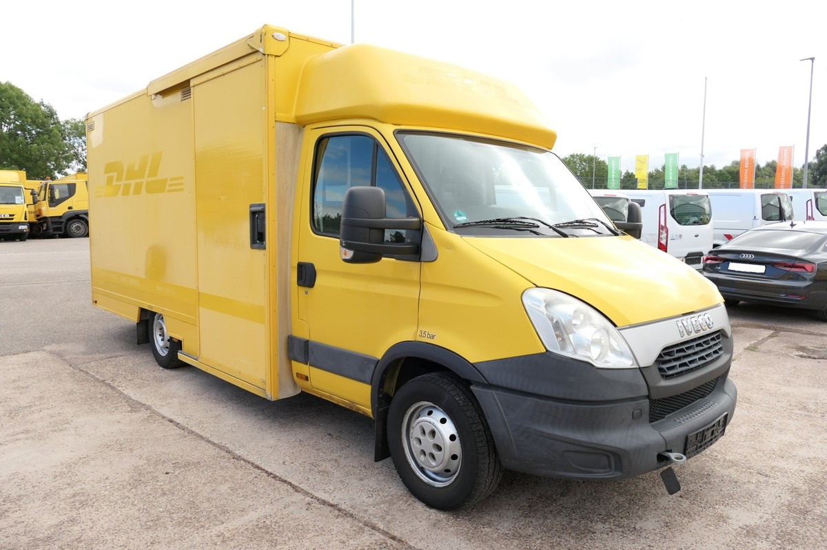 IVECO Daily 35 S11 C30C AUTOMATIK Regale LUFT - EURO 5 - Fourgon grand volume: photos 2 IVECO Daily 35 S11 C30C AUTOMATIK Regale LUFT - EURO 5 - Fourgon grand volume: photos 2
