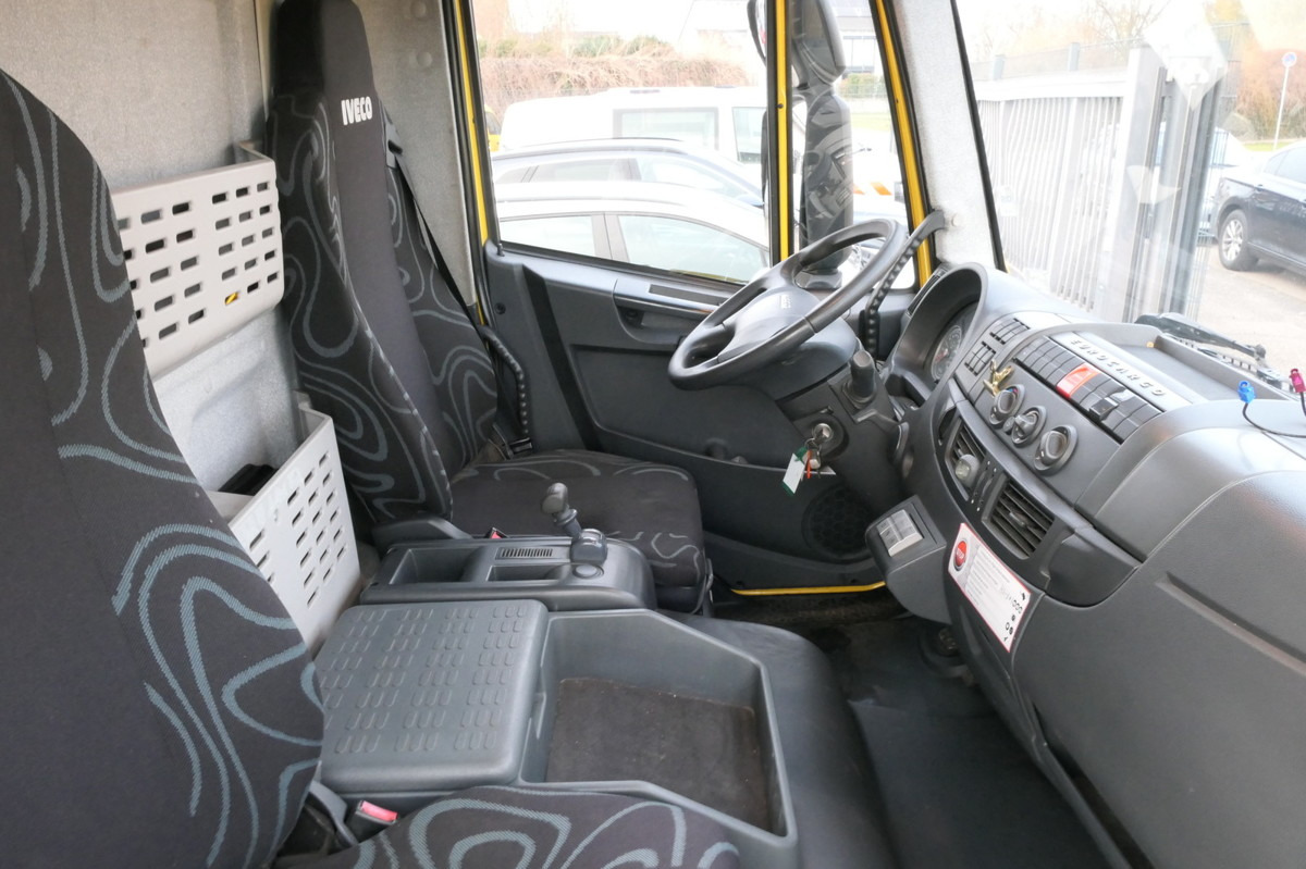 Photo d'intérieur 1: Fourgon grand volume IVECO EuroCargo ML 75 E 16 P LBW LUFT AUTOMATIK COC EU