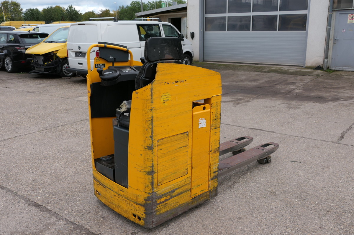 JUNGHEINRICH ESE 220 Batterie 20/2021 - Transpalette: photos 4 JUNGHEINRICH ESE 220 Batterie 20/2021 - Transpalette: photos 4