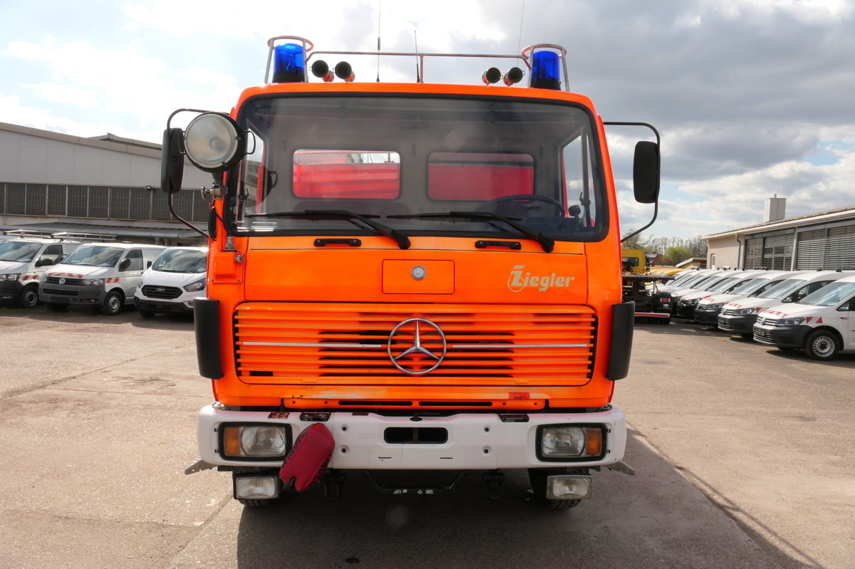 MERCEDES-BENZ 1019 AF Rüstwagen 4x4 TOP ZUSTAND - Camion de pompier: photos 2 MERCEDES-BENZ 1019 AF Rüstwagen 4x4 TOP ZUSTAND - Camion de pompier: photos 2
