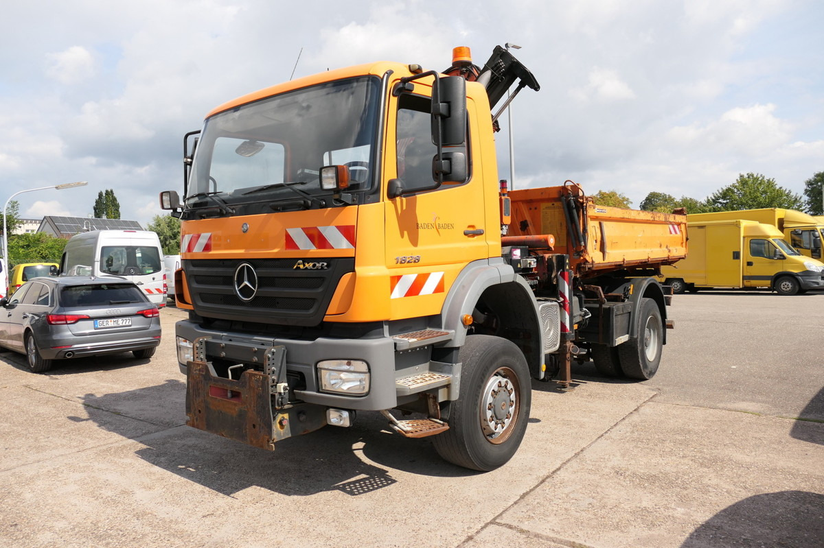 MERCEDES-BENZ 1828 AK Kran Axor-R Atlas 85.2 Kipper Winterdien - Camion benne, Camion grue: photos 3 MERCEDES-BENZ 1828 AK Kran Axor-R Atlas 85.2 Kipper Winterdien - Camion benne, Camion grue: photos 3