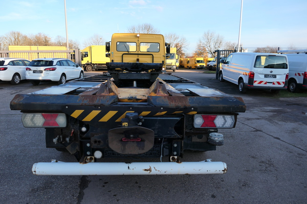 MERCEDES-BENZ KAMAG WBH 25 Wiesel Terberg Umsetzfahrz. KLIMA A - Camion porte-conteneur/ Caisse mobile: photos 3 MERCEDES-BENZ KAMAG WBH 25 Wiesel Terberg Umsetzfahrz. KLIMA A - Camion porte-conteneur/ Caisse mobile: photos 3