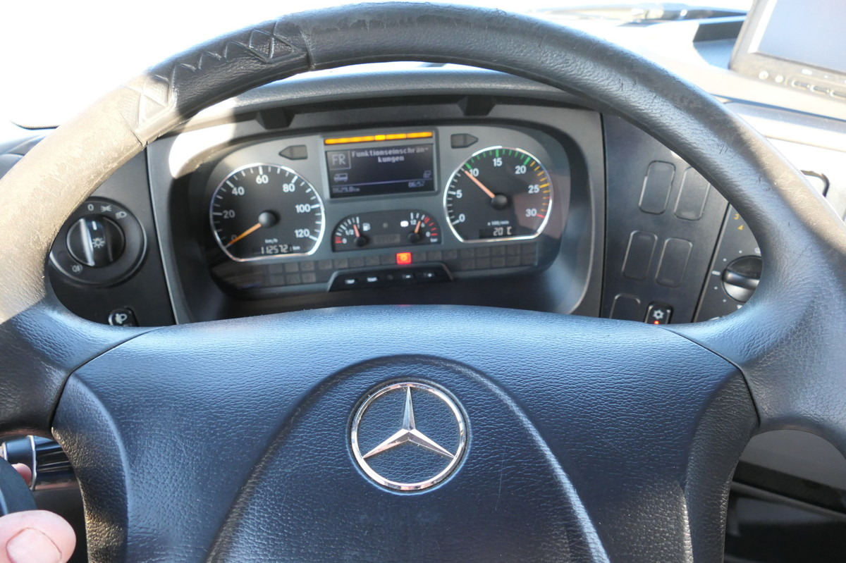 Crédit-bail de MERCEDES-BENZ KAMAG WBH 25 Wiesel Terberg Umsetzfahrz. Sattelk MERCEDES-BENZ KAMAG WBH 25 Wiesel Terberg Umsetzfahrz. Sattelk: photos 18 Crédit-bail de MERCEDES-BENZ KAMAG WBH 25 Wiesel Terberg Umsetzfahrz. Sattelk MERCEDES-BENZ KAMAG WBH 25 Wiesel Terberg Umsetzfahrz. Sattelk: photos 18