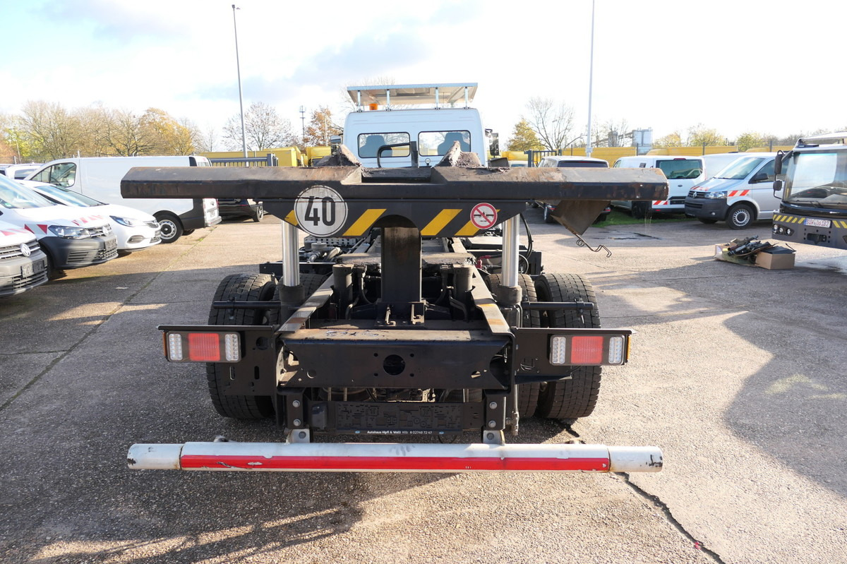 MERCEDES-BENZ Kamag Wiesel WBH 25 E4-D - Camion porte-conteneur/ Caisse mobile: photos 3 MERCEDES-BENZ Kamag Wiesel WBH 25 E4-D - Camion porte-conteneur/ Caisse mobile: photos 3