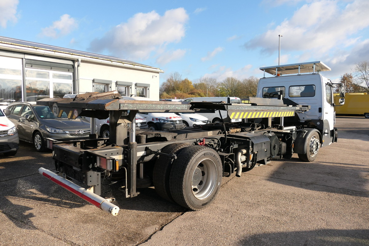 MERCEDES-BENZ Kamag Wiesel WBH 25 E4-D - Camion porte-conteneur/ Caisse mobile: photos 2 MERCEDES-BENZ Kamag Wiesel WBH 25 E4-D - Camion porte-conteneur/ Caisse mobile: photos 2