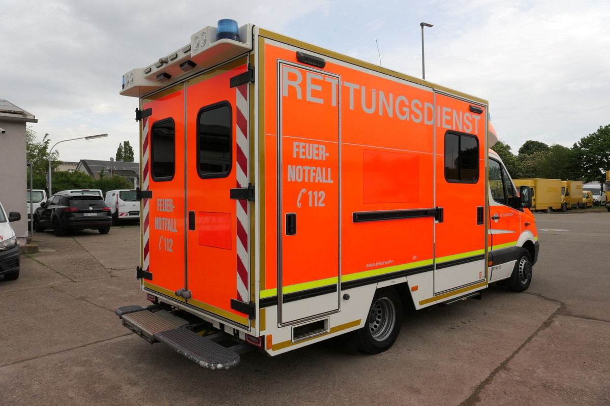MERCEDES-BENZ Sprinter 519 CDI Klima Krankenwagen - Ambulance: photos 3 MERCEDES-BENZ Sprinter 519 CDI Klima Krankenwagen - Ambulance: photos 3