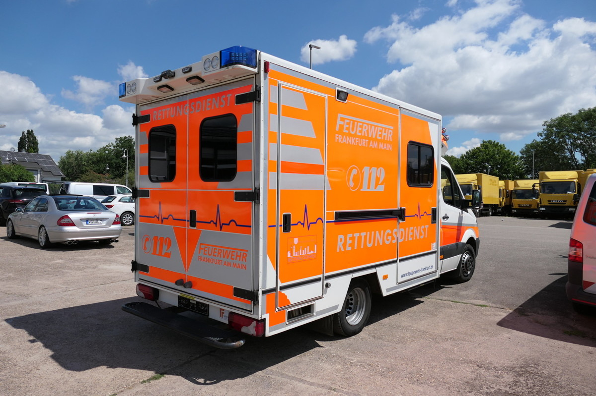 MERCEDES-BENZ Sprinter 519 CDI Klima Krankenwagen Fahrtec Aufb - Ambulance: photos 4 MERCEDES-BENZ Sprinter 519 CDI Klima Krankenwagen Fahrtec Aufb - Ambulance: photos 4