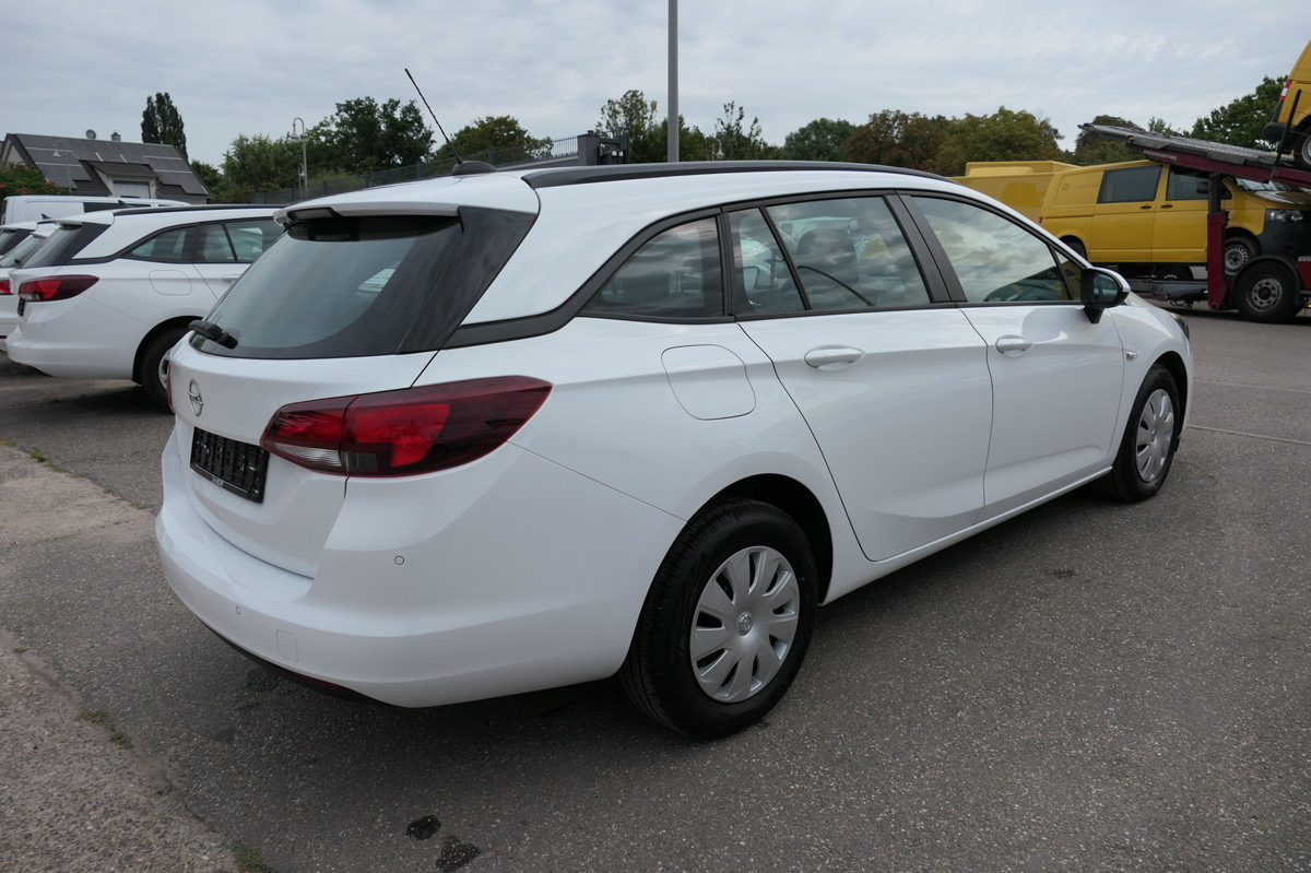 OPEL Astra Sports Tourer 1.5 CDTI KLIMA - Voiture break: photos 3 OPEL Astra Sports Tourer 1.5 CDTI KLIMA - Voiture break: photos 3