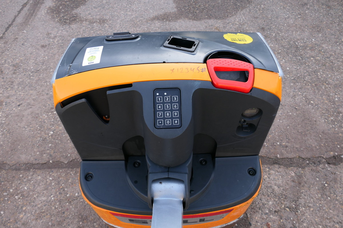 STILL EXU 16 Batterie 29/2020 - Transpalette: photos 5 STILL EXU 16 Batterie 29/2020 - Transpalette: photos 5