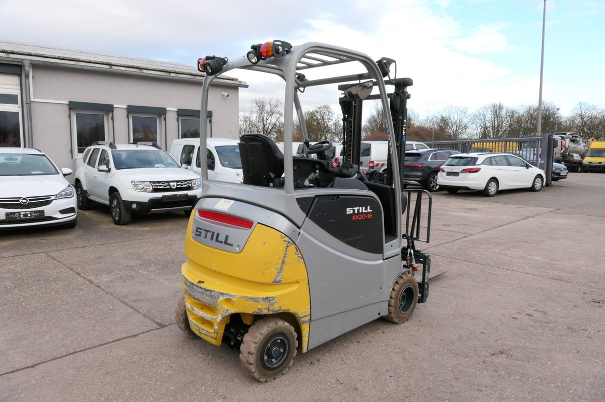 STILL RX 20-18P/H 4-RAD - Chariot embarqué: photos 3 STILL RX 20-18P/H 4-RAD - Chariot embarqué: photos 3