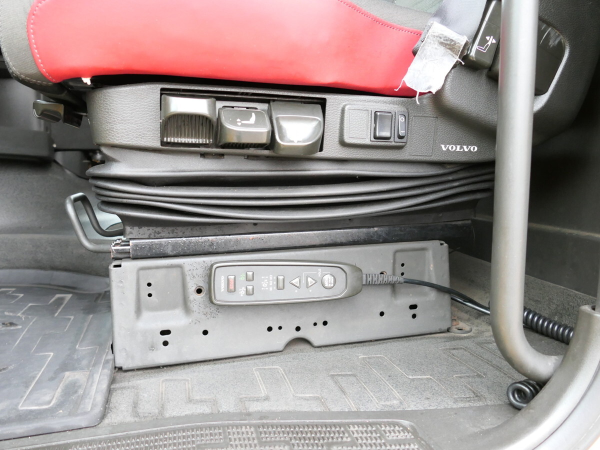 Camion fourgon VOLVO FH 26.420 6x2 BDF: photos 16