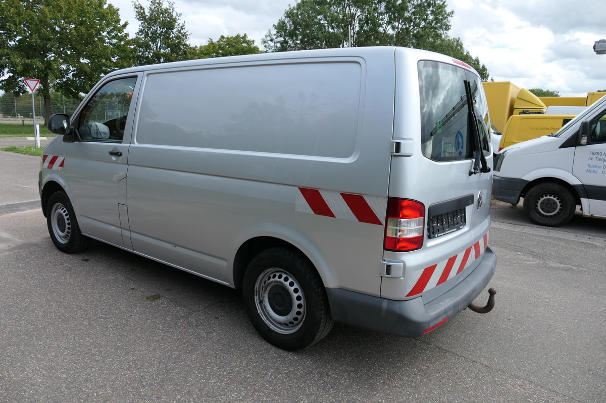 VW T5 Transporter 2.0 TDI 4Motion Flügeltür Klima A - Fourgonnette: photos 5 VW T5 Transporter 2.0 TDI 4Motion Flügeltür Klima A - Fourgonnette: photos 5