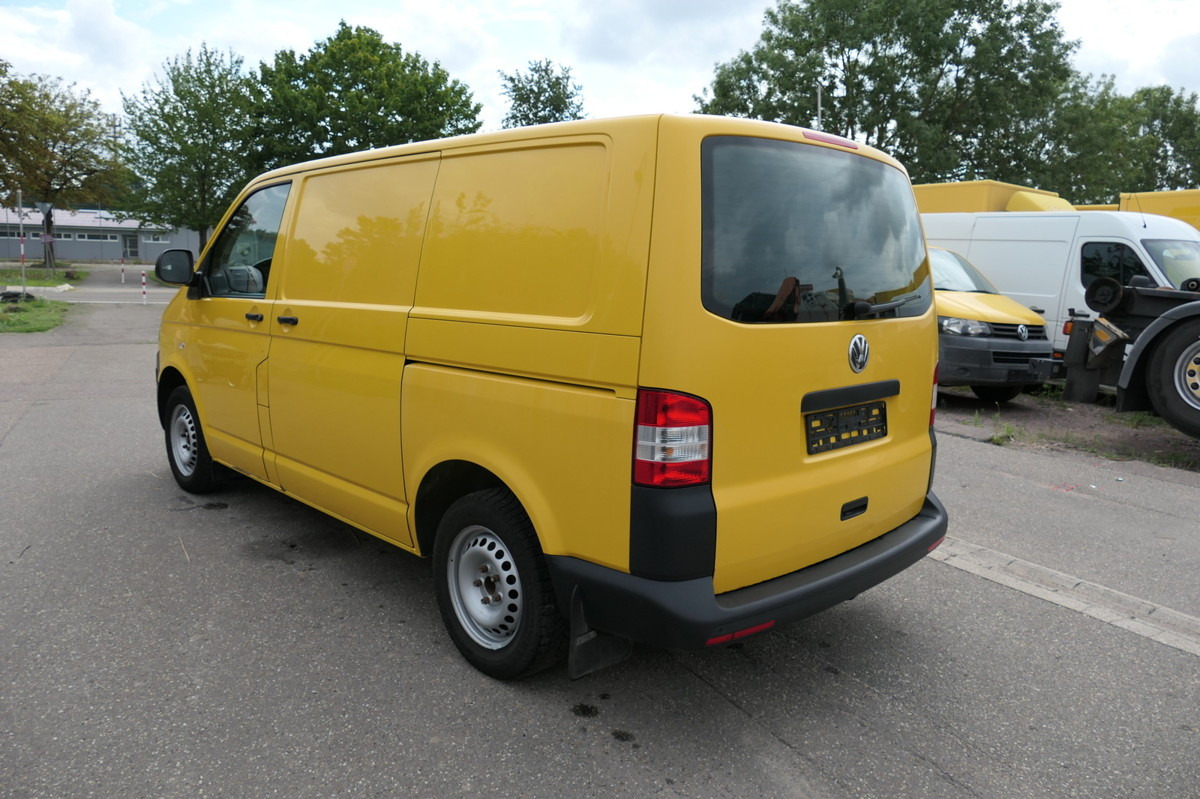 VW T5 Transporter 2.0 TDI EURO-5 CoC 2xSCHIEBETÜR P - Fourgonnette: photos 4 VW T5 Transporter 2.0 TDI EURO-5 CoC 2xSCHIEBETÜR P - Fourgonnette: photos 4