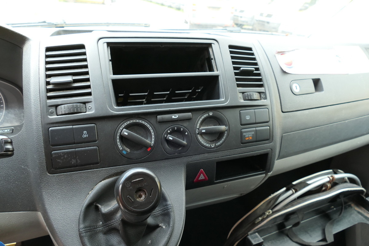 Fourgonnette VW T5 Transporter 2.0 TDI EURO-5 CoC PARKTRONIK: photos 10