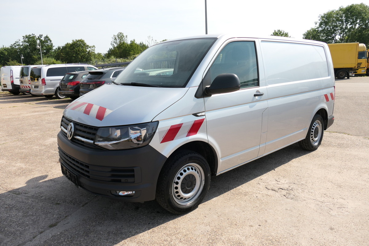 VW T6 Transporter 2.0 TDI KLIMA AHK WERKSTATTEINBAU - Fourgonnette: photos 2 VW T6 Transporter 2.0 TDI KLIMA AHK WERKSTATTEINBAU - Fourgonnette: photos 2