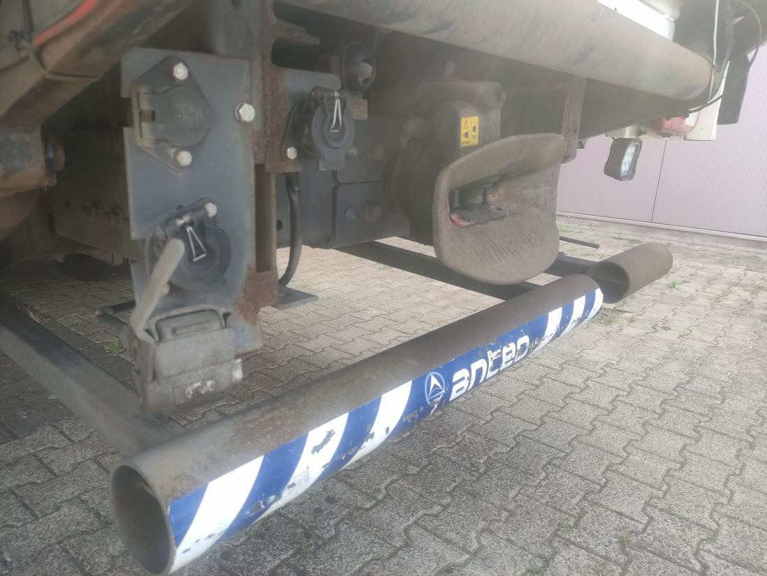 DAF CF 85.410 4x2 Spacecab - Camion fourgon: photos 4 DAF CF 85.410 4x2 Spacecab - Camion fourgon: photos 4