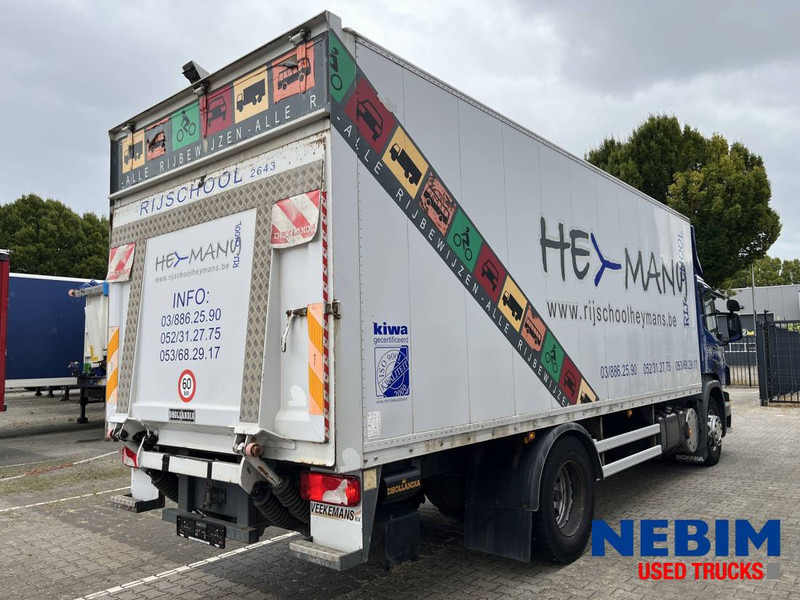 Scania P270 - 343.938km - 3 front seats - Camion fourgon: photos 2 Scania P270 - 343.938km - 3 front seats - Camion fourgon: photos 2