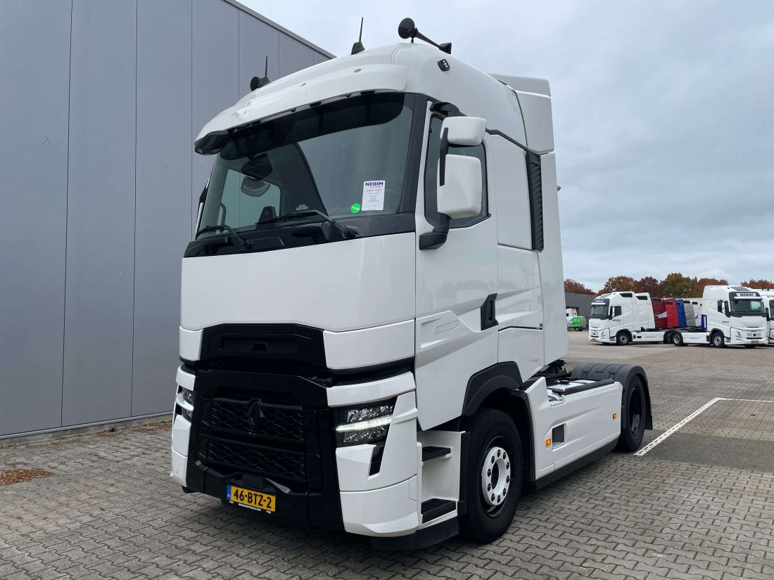 Renault T HIGH 520 4x2 new tacho - Parking Airco - Tracteur routier: photos 1 Renault T HIGH 520 4x2 new tacho - Parking Airco - Tracteur routier: photos 1