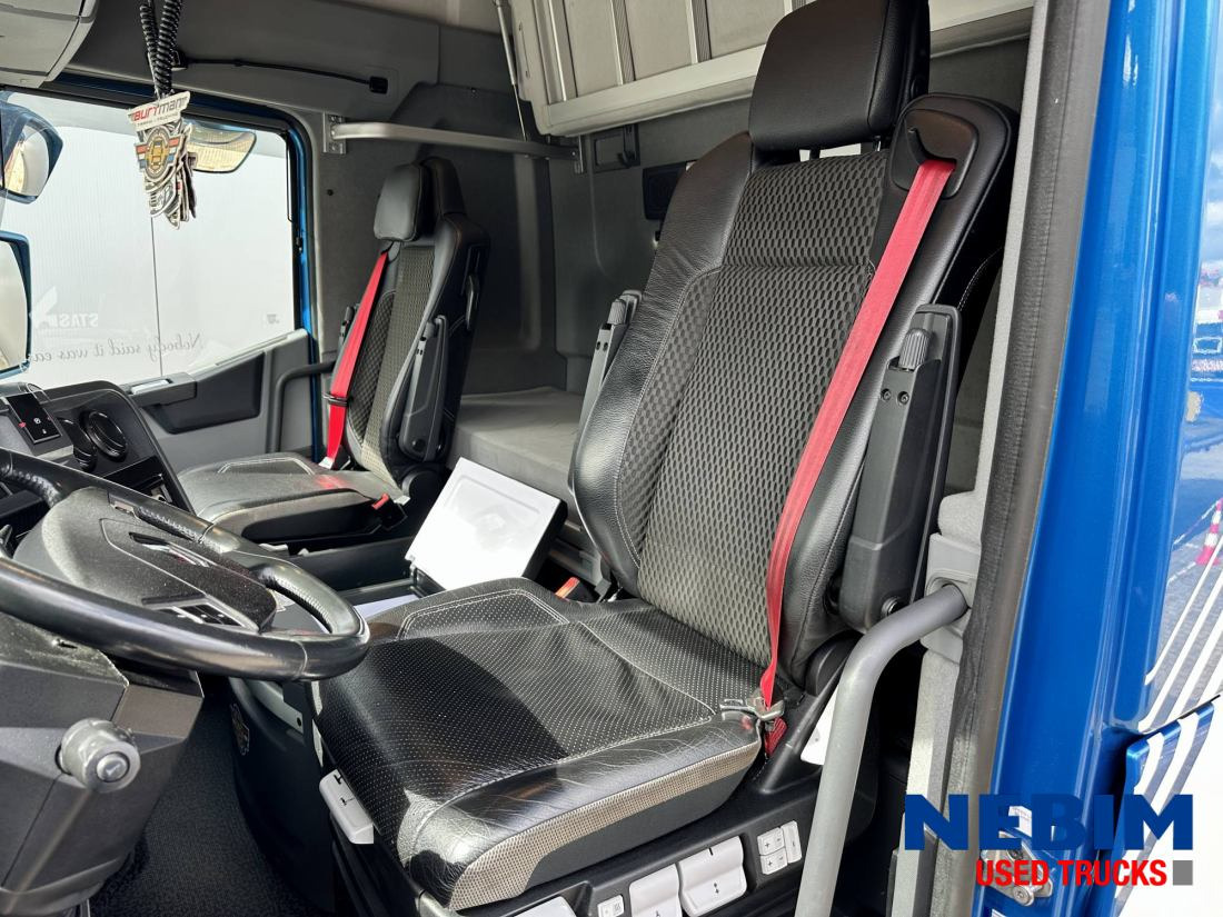 Renault T HIGH 520 Special Edition - NEW Tacho - Tracteur routier: photos 3 Renault T HIGH 520 Special Edition - NEW Tacho - Tracteur routier: photos 3