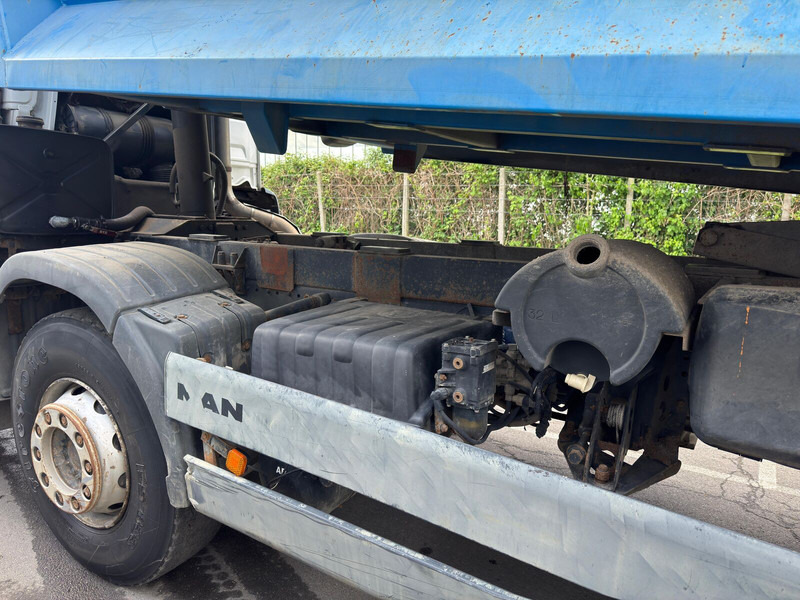 Camion benne MAN TGA 41.390: photos 14 Camion benne MAN TGA 41.390: photos 14