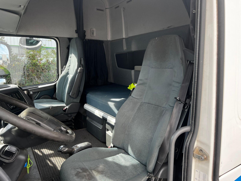 Crédit-bail de Volvo FH13 460 Volvo FH13 460: photos 19 Crédit-bail de Volvo FH13 460 Volvo FH13 460: photos 19