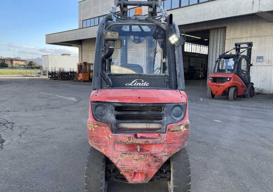 Linde H 30 D/393 - Chariot élévateur diesel: photos 3 Linde H 30 D/393 - Chariot élévateur diesel: photos 3