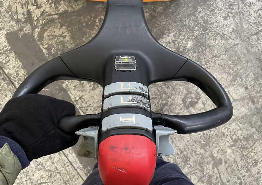 Still ECU 16 (forche mm. 980) - Transpalette: photos 4 Still ECU 16 (forche mm. 980) - Transpalette: photos 4